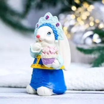 Фигура "Зайчиха в кокошнике" белая, 6х7х11см