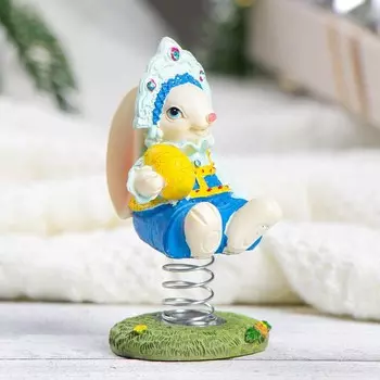 Фигура "Зайчиха в костюме с яйцом" белая, 6х7х11см