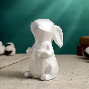 Фигура "Зайка полигональный" белая, 10х16см