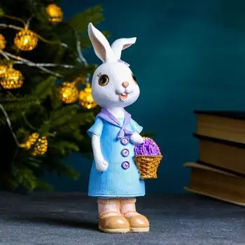 Фигура "Зайка с корзинкой лаванды" белый, 7х8х23см
