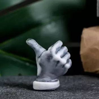 Фигура "Жест руки" палец вверх