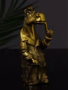 Фигурка гипс «Конь в пальто», 115 см, цвет золото