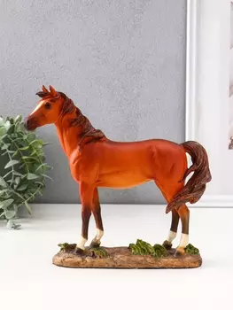 Фигурка полистоун «Гнедая лошадь в кузне», 215.520 см