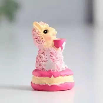 Фигурка полистоун «Лама на макаруне», 4 см