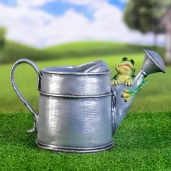 Фигурное кашпо "Лейка с лягушкой" 23х14см