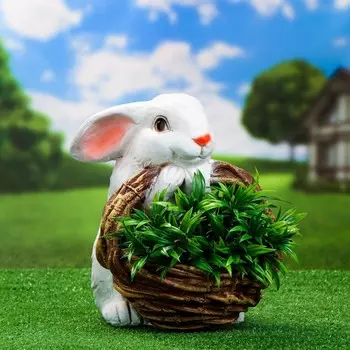 Фигурное кашпо "Зайчик с корзиной" 34х26х30см