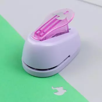 Фигурный дырокол "Рукоделие" № 233 CD-99S "Коляска" 7х4,1х4,5 см