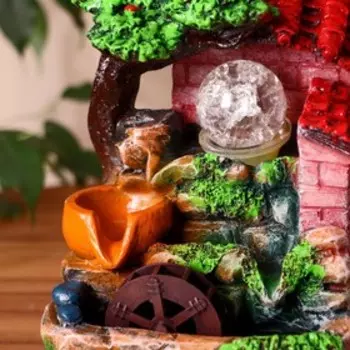 Фонтан "Домик под деревом" 11х13х19,5 см (с подсветкой)