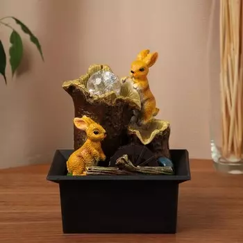 Фонтан "Зайчики на брёвнышках" 22х16 см (с подсветкой)