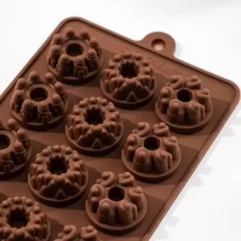 Форма для конфет и шоколада «Дольче», силикон, 20111.8 см, 15 ячеек, коричневая