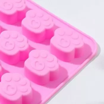 Форма для конфет и шоколада Доляна «Лапки», силикон, 1615,5 см, 16 ячеек (32,70,5 см), цвет МИКС