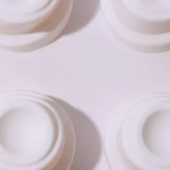 Форма для муссовых десертов и выпечки Доляна «Пирамиды», 3017,54,5 см, 6 ячеек (d=6,5 см), цвет белый