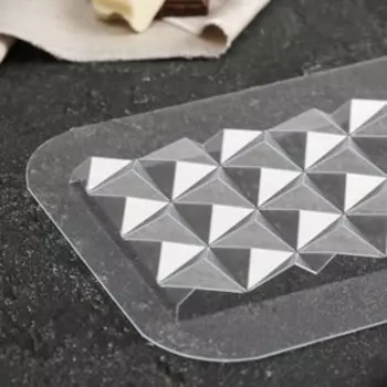 Форма для шоколада и конфет «Плитка Пирамидки», 17×8,5×1 см, цвет прозрачный