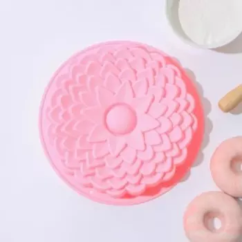 Форма для выпечки Доляна «Хризантема», силикон, d=22 см, розовая