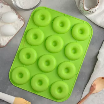 Форма для выпечки Доляна «Пончики», силикон, 3325 см, 12 ячеек, d=6,8 см, цвет МИКС