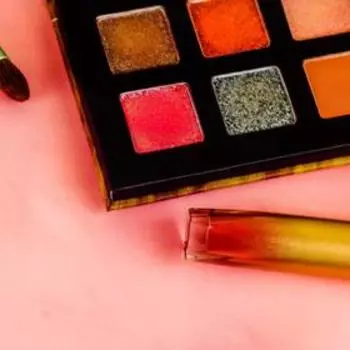 Фотофон винил "Помады" 120х80 см