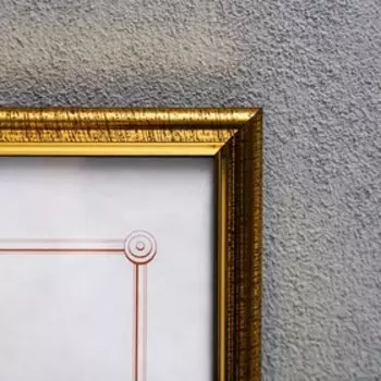 Фоторамка пластик 21х30 см золото (596)