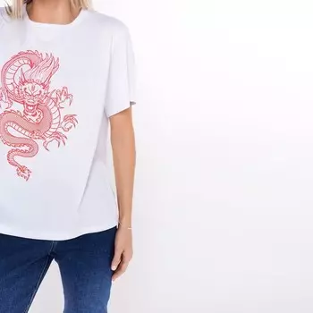 Футболка женская «Дракон», принт белый, красный, размер 54