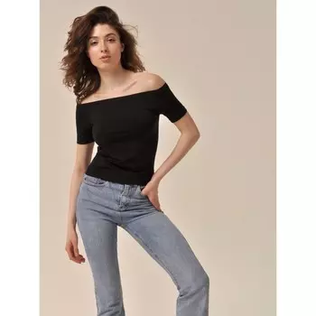 Футболка женская T-Shirt off-shoulder, размер S/M, цвет чёрный
