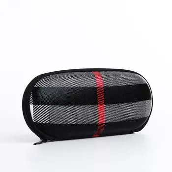 Футляр для очков на молнии, длина 17 см, цвет чёрный