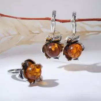 Гарнитур посеребрение 2 предмета: серьги, кольцо, цветочек "Янтарь", 17,5 размер