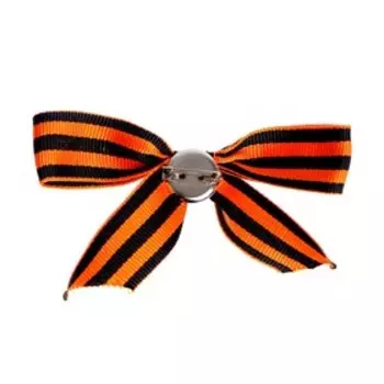 Георгиевская лента на значке