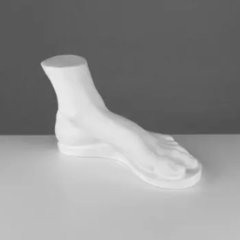 Гипсовая фигура стопа Геракла, 37 х 15 х 22 см