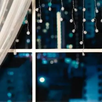 Гирлянда «Бахрома» 3 × 0.5 м с насадками «Ёжики», IP20, прозрачная нить, 80 LED, свечение мульти (RG/RB), мигание, 220 В