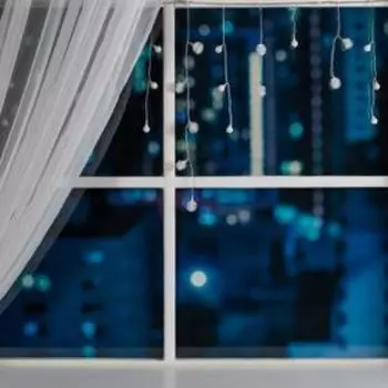 Гирлянда «Бахрома» 3 0.5 м с насадками «Шарики и ёжики», IP20, прозрачная нить, 80 LED, свечение мульти (RG/RB), мигание, 220 В