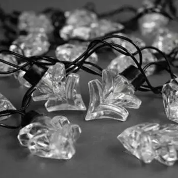 Гирлянда «Нить» 5 м с насадками «Елки», IP44, тёмная нить, 30 LED, свечение бело-синее, 220 В