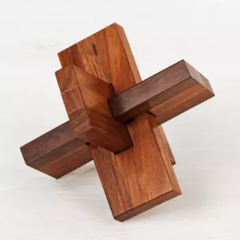 Головоломка дерево 10х10х10 см