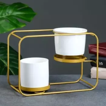 Горшок на подставке "Мерет"