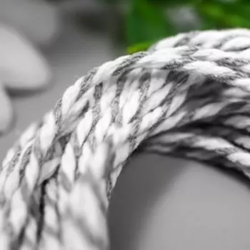 Хлопковый меланжевый шнур для творчества "Fabrica Decoru", белый с серым.