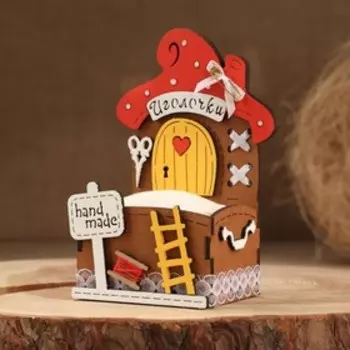 Игольница "Домик" 7,5х5,5х12,5, дуб, красный, дерево