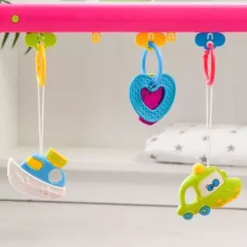 Игровой развивающий центр «Машинка», с ковриком, 4 игрушки