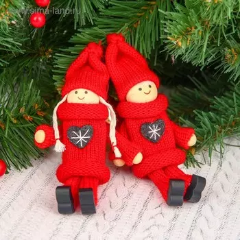 Елочная игрушка «Куколка в костюме», красная, МИКС