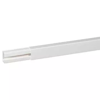 Кабель-канал 1-секц. 40х20 L2100 пластик DLPlus без перегородки бел. Leg 030027