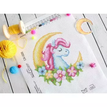 Канва «Лунная лошадка» 30 21 см (без ниток)