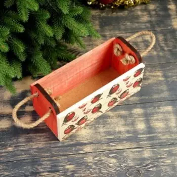 Кашпо деревянное "Снегири" из массива СОСНЫ, ручка-шнур