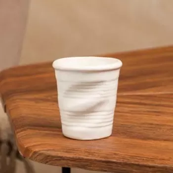 Кашпо "Мятый стаканчик", белое, керамика, 150 мл