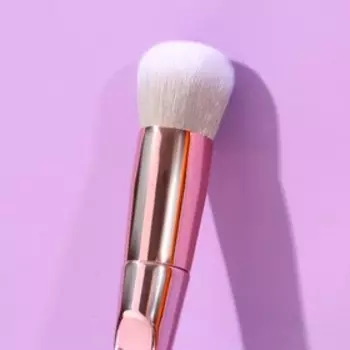 Кисть для макияжа большая плоская розовое золото 19 х 5 см