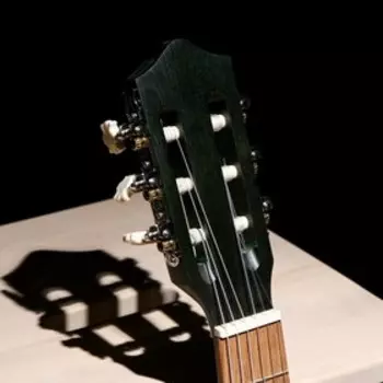 Классическая гитара Н303 зеленая