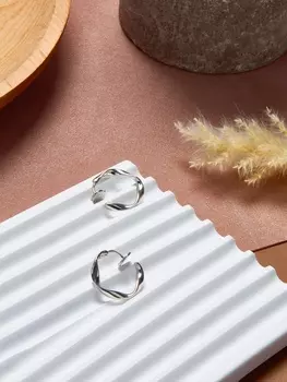 Клипсы для ушей QF «Тренд» кольцо жгутик, цвет серебро