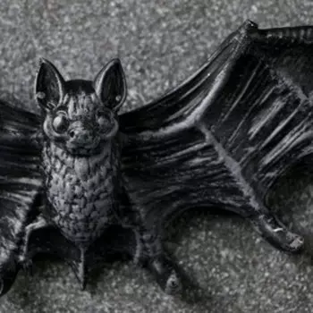 Крючки декоративные «Летучая мышь», вешалка-ключница настенная