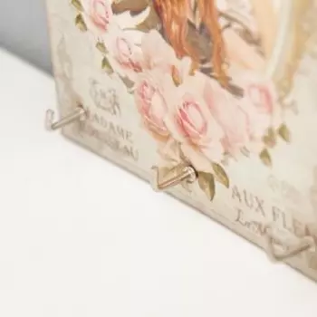 Ключница открытая "Девушка" 10х15 см