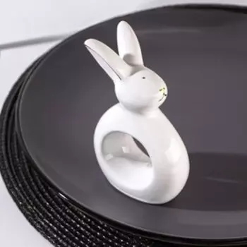 Кольцо для салфеток Доляна «Зайка в золотом», 7.53.511.5 см, доломит, белое