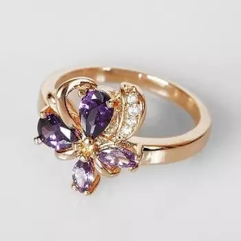 Кольцо с аметистом "Весенний цветок", позолота с родированием, размер 19