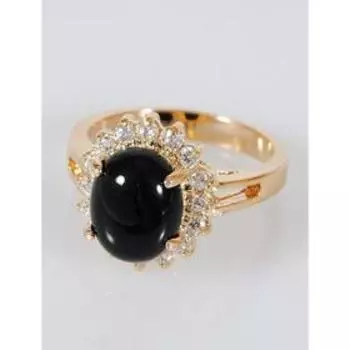 Кольцо с чёрным ониксом "Овал в цирконах", позолота с родированием , размер 16
