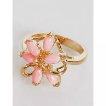Кольцо с кораллом "Цветок", позолота с родированием, размер 19