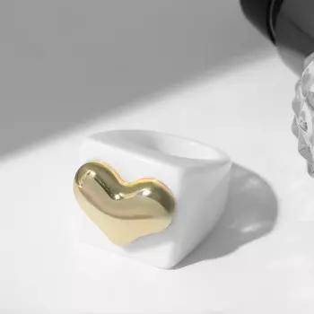 Кольцо «Сердце» широкое, цвет белый, размер 18,5